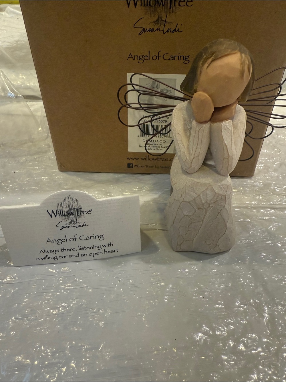 Willow Tree Angel of Caring Figurine - Neutral Tones with Box Demdaco 2001